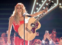 Lainey Wilson Charlotte Tickets