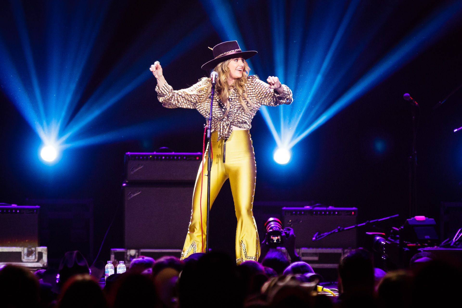 Lainey Wilson Live in Baton Rouge – Sep 11, 2025 | Raising Cane’s River Center Arena